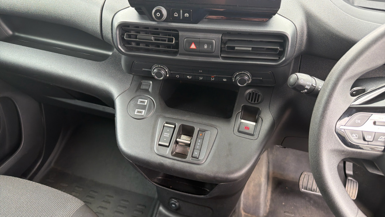 Peugeot Partner Standard Diesel 1.5 BlueHDi 130 Professional Van EAT8